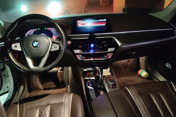 Used BMW 5 Series 2020 530Li Leading Edition Luxury Package Center Console