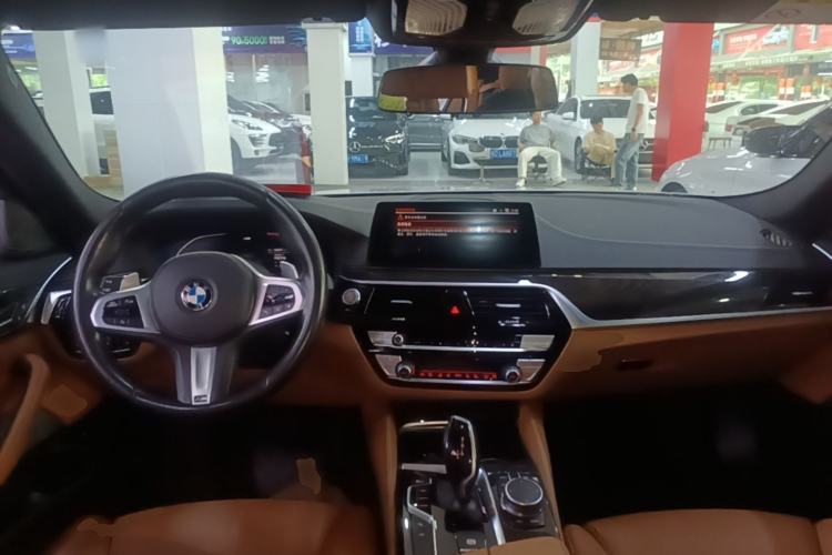Used BMW 5 Series 2020 530Li Luxury Edition M Sport Package Center Console