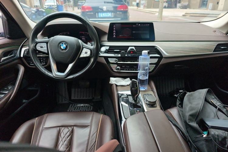 Used BMW 5 Series 2020 530Li Leading Edition Luxury Package Center Console