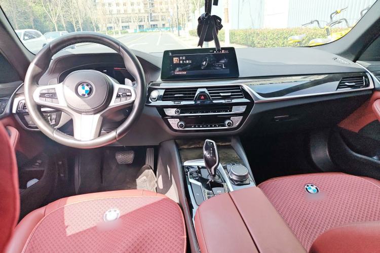 Used BMW 5 Series 2020 530Li xDrive M Sport Package Center Console