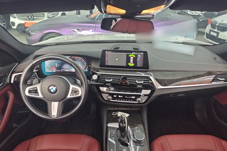 Used BMW 5 Series 2020 530Li Leading Model M Sport Package Center Console