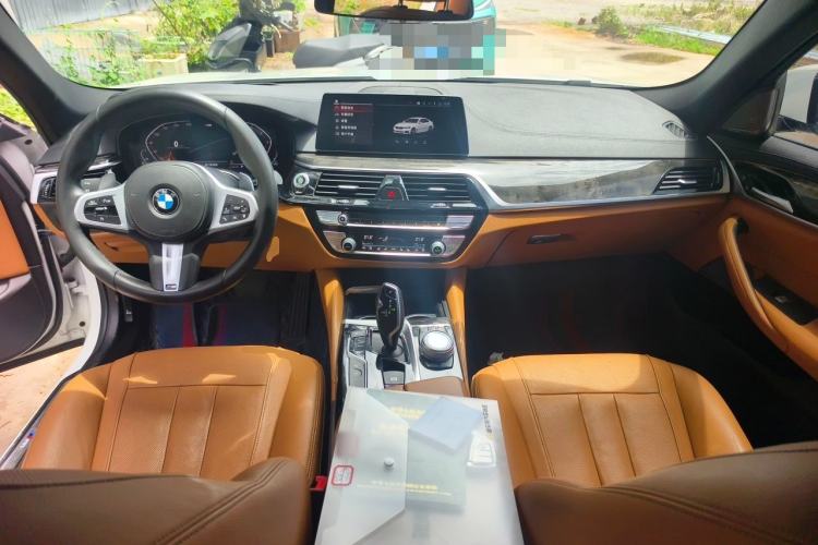 Used BMW 5 Series 2020 530Li Luxury Edition M Sport Package Center Console