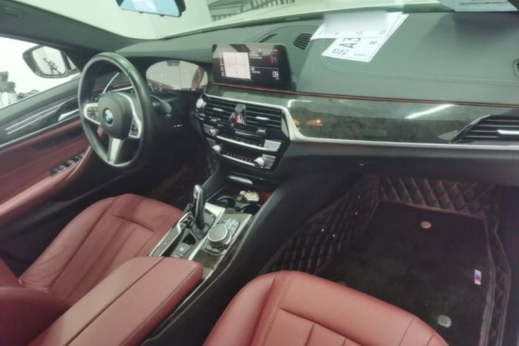 Used BMW 5 Series 2020 530Li xDrive M Sport Package Center Console