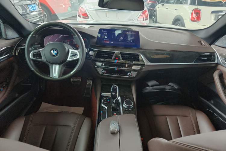 Used BMW 5 Series 2020 525Li M Sport Package Center Console