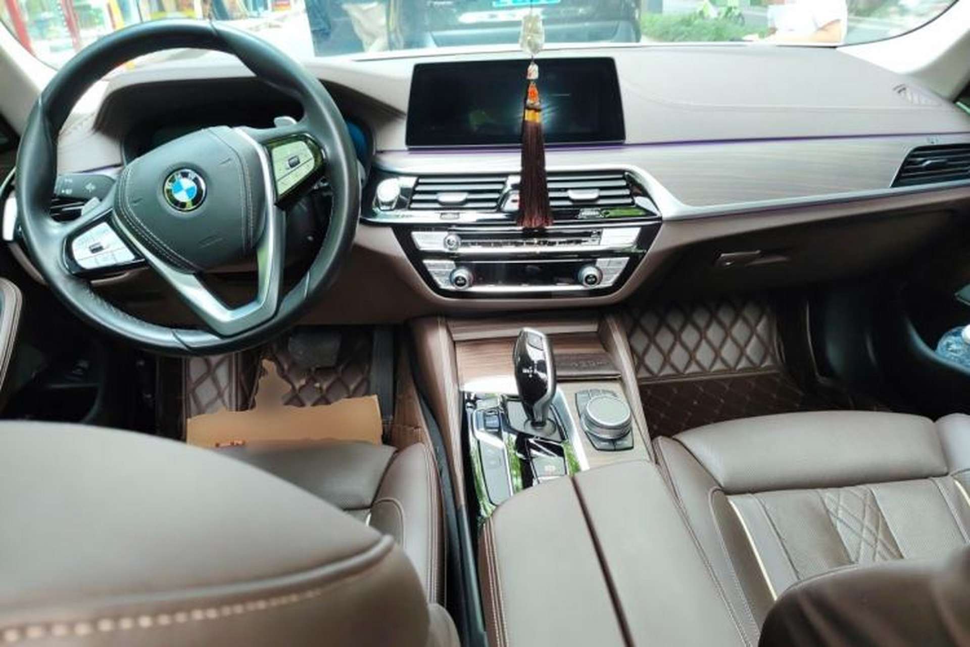 Used BMW 5 Series 2020 530Li Luxury Edition Premium Package Center Console