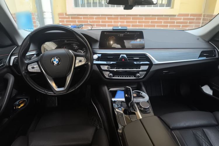 Used BMW 5 Series 2020 530Li Luxury Edition Premium Package Center Console
