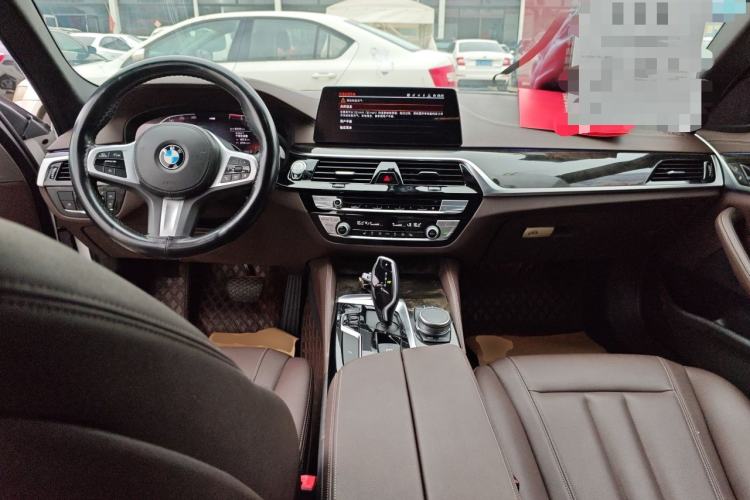 Used BMW 5 Series 2020 525Li M Sport Package Center Console