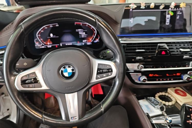 Used BMW 5 Series 2020 525Li M Sport Package Center Console