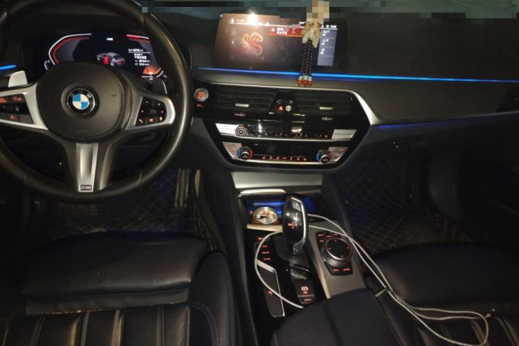 Used BMW 5 Series 2020 530i M Sport Package Center Console