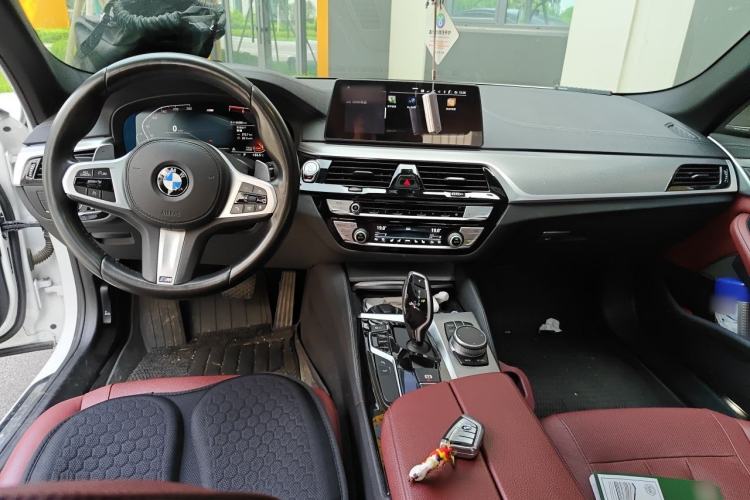 Used BMW 5 Series 2020 530Li Luxury Edition M Sport Package Center Console
