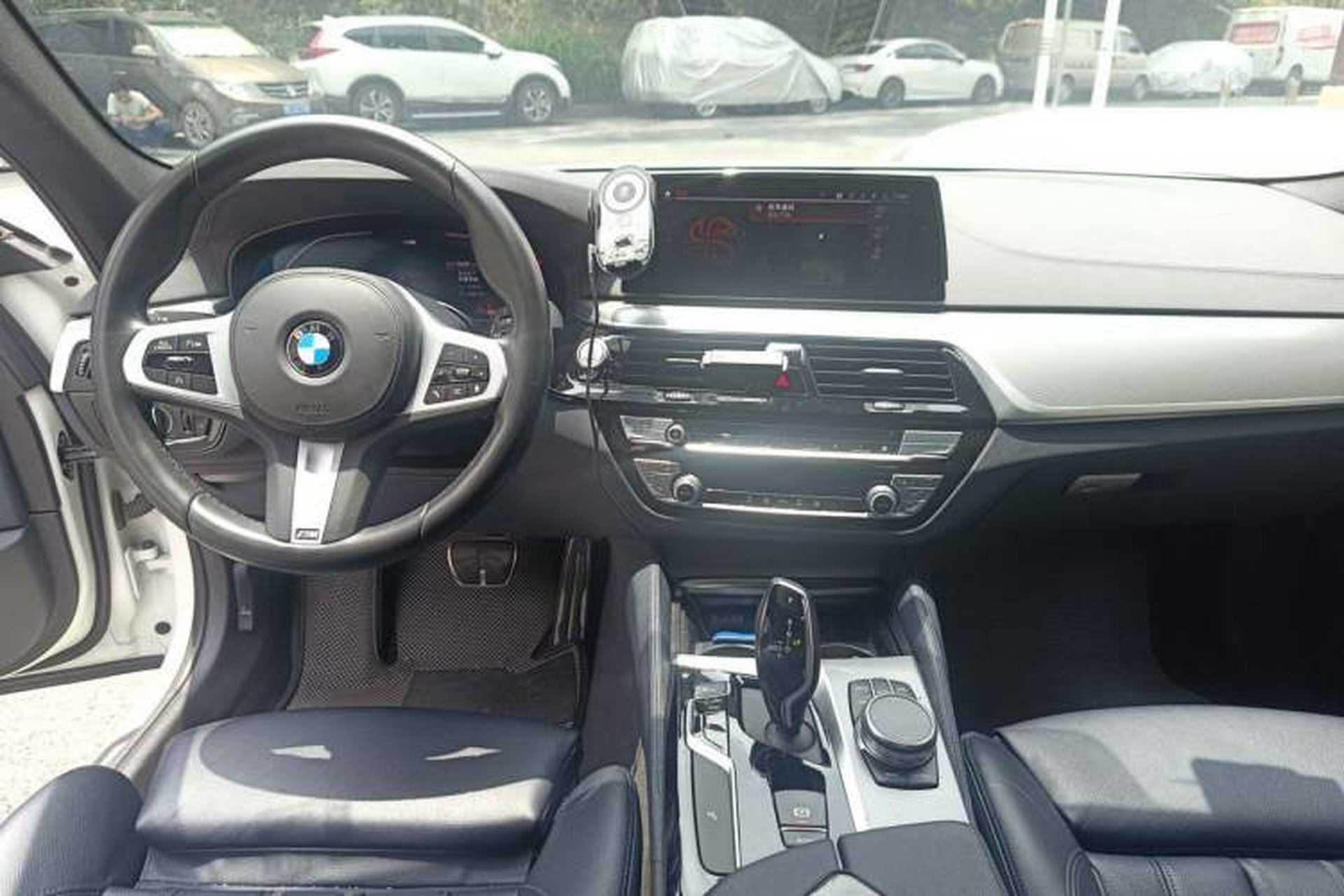 Used BMW 5 Series 2020 525i M Sport Package Center Console