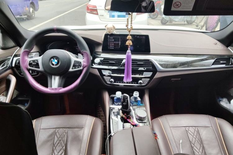 Used BMW 5 Series 2020 530Li Luxury Edition M Sport Package Center Console