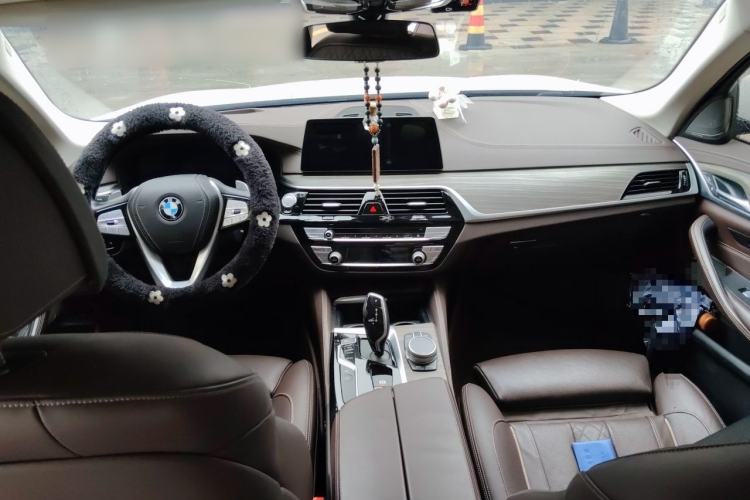 Used BMW 5 Series 2020 530Li Luxury Edition Premium Package Center Console