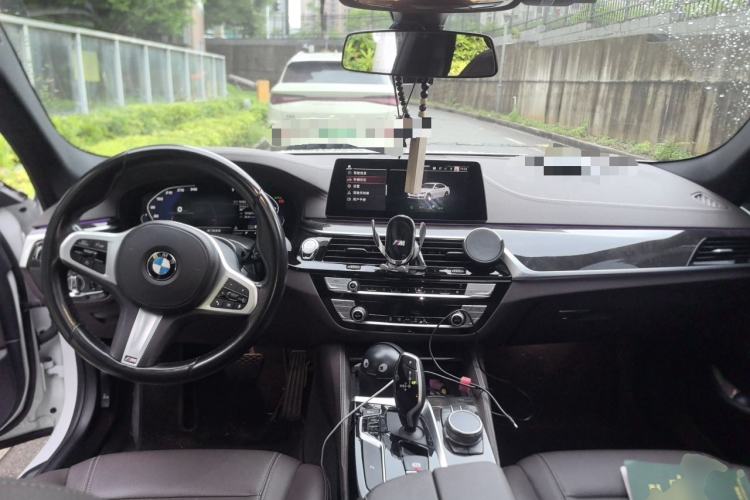 Used BMW 5 Series 2020 525Li M Sport Package Center Console