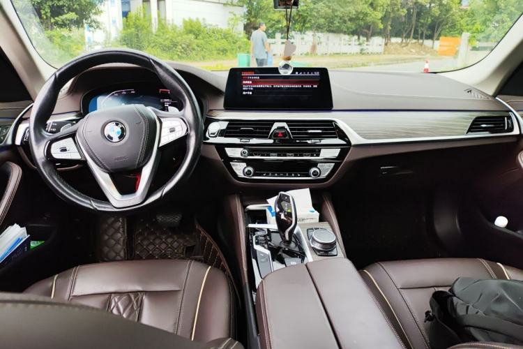 Used BMW 5 Series 2020 530Li Leading Edition Luxury Package Center Console
