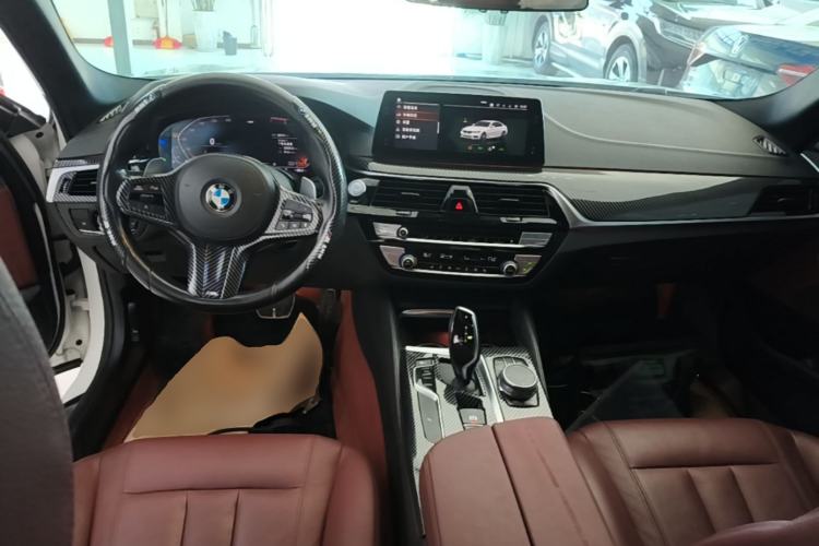 Used BMW 5 Series 2020 530Li Leading Model M Sport Package Center Console