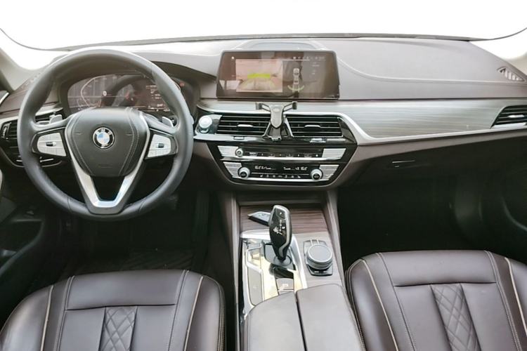 Used BMW 5 Series 2020 530Li Leading Edition Luxury Package Center Console