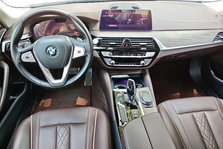 Used BMW 5 Series 2020 530Li Leading Edition Luxury Package Center Console