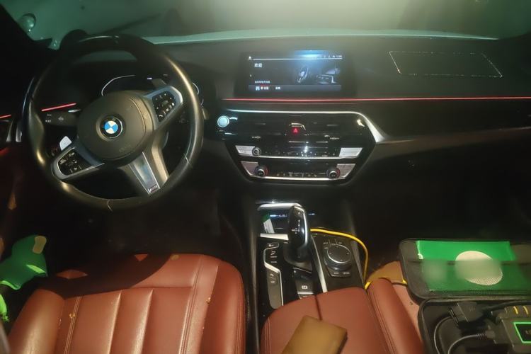Used BMW 5 Series 2020 530Li Leading Model M Sport Package Center Console