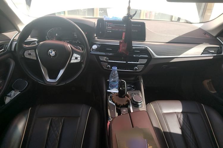Used BMW 5 Series 2020 530Li Leading Edition Luxury Package Center Console