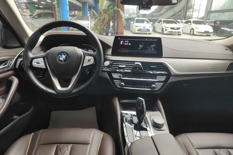 Used BMW 5 Series 2020 530Li Leading Edition Luxury Package Center Console