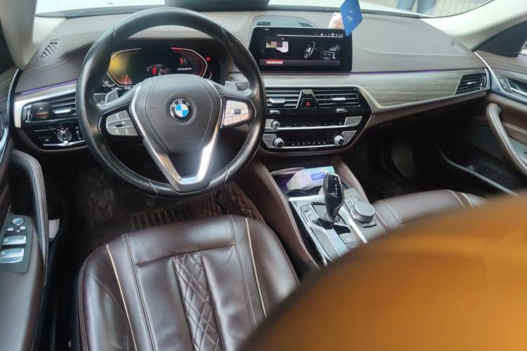 Used BMW 5 Series 2020 530Li Leading Edition Luxury Package Center Console