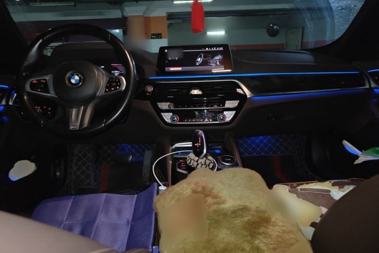 Used BMW 5 Series 2020 525Li M Sport Package Center Console