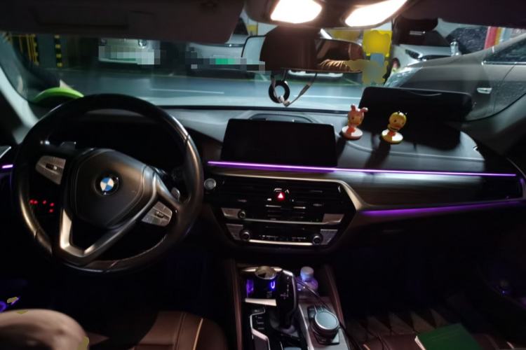 Used BMW 5 Series 2020 530Li Luxury Edition Premium Package Center Console
