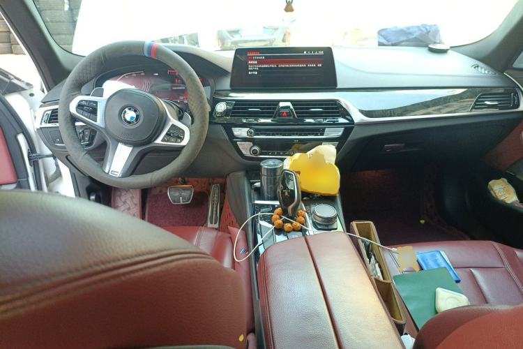 Used BMW 5 Series 2020 530Li Leading Model M Sport Package Center Console