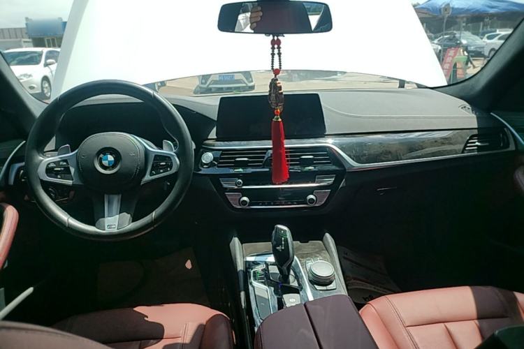 Used BMW 5 Series 2020 530Li xDrive M Sport Package Center Console
