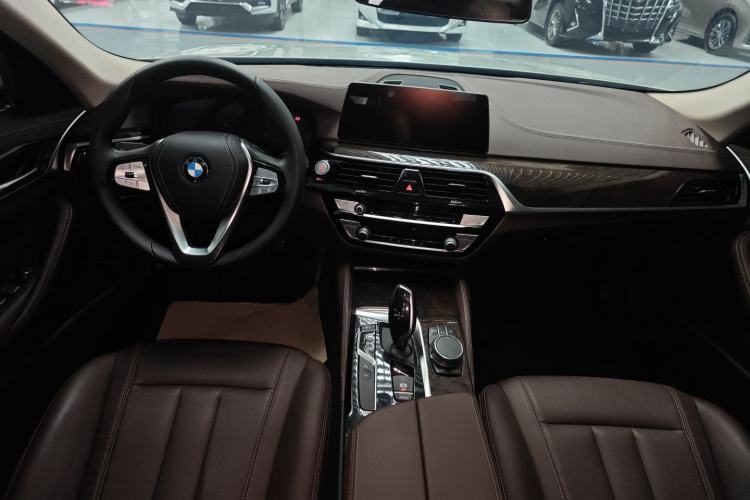 Used BMW 5 Series 2020 525Li Luxury Package Center Console