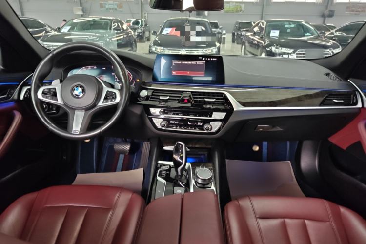 Used BMW 5 Series 2020 530Li Leading Model M Sport Package Center Console