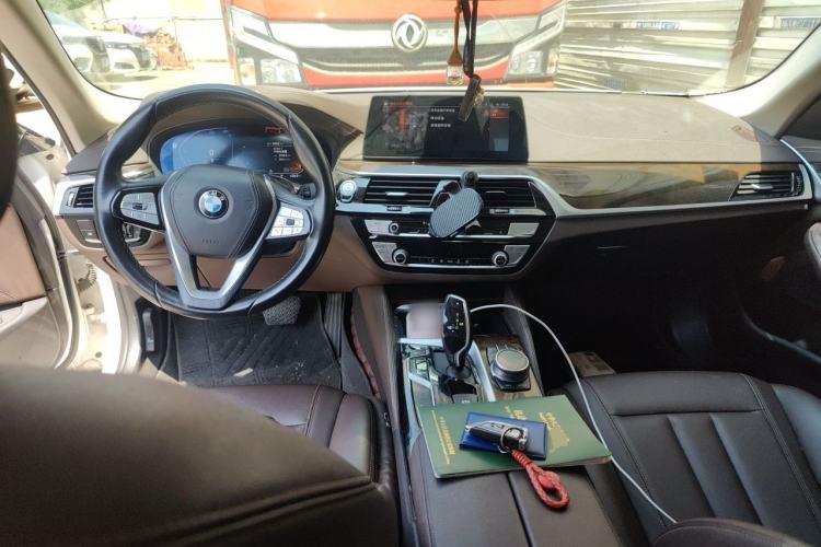 Used BMW 5 Series 2020 525Li Luxury Package Center Console