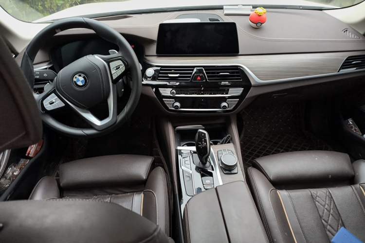 Used BMW 5 Series 2020 530Li Luxury Edition Premium Package Center Console
