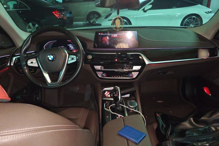 Used BMW 5 Series 2020 525Li Luxury Package Center Console