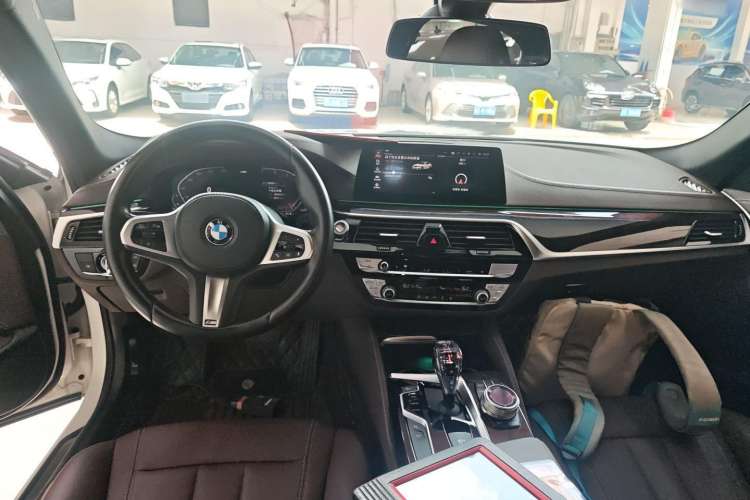 Used BMW 5 Series 2020 525Li M Sport Package Center Console