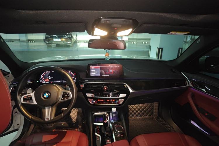 Used BMW 5 Series 2020 530Li Leading Model M Sport Package Center Console