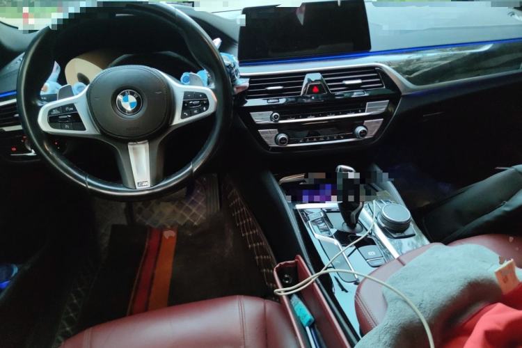 Used BMW 5 Series 2020 530Li Leading Model M Sport Package Center Console