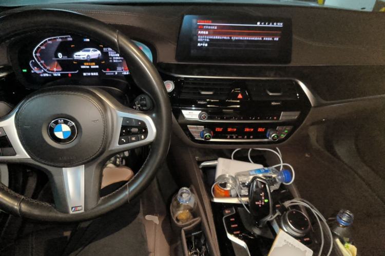 Used BMW 5 Series 2020 525Li M Sport Package Center Console