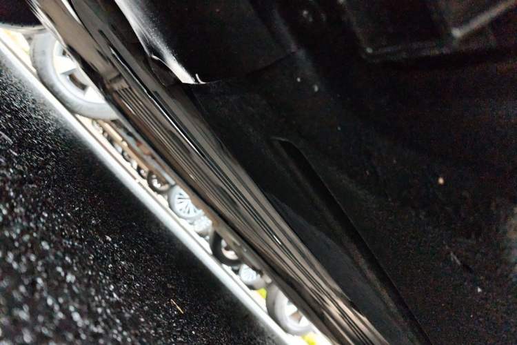 Used BMW 5 Series 2020 525Li M Sport Package Chassis Front Left