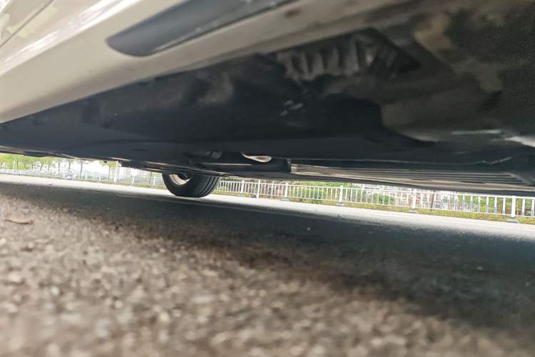 Used BMW 5 Series 2020 525Li M Sport Package Chassis Front Right