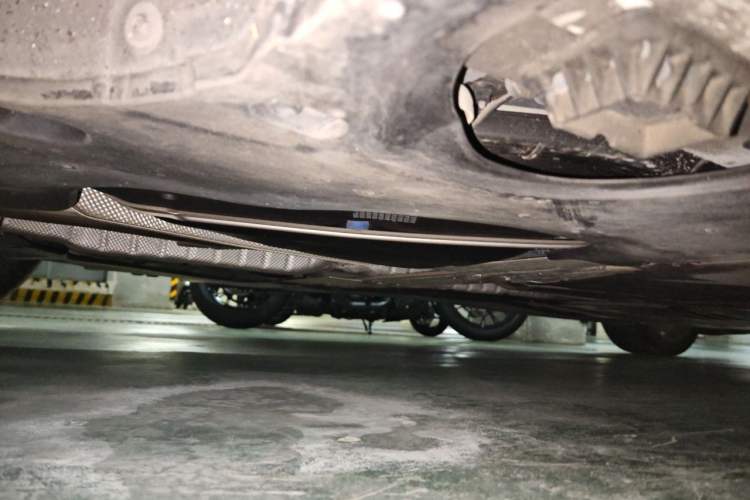 Used BMW 5 Series 2020 525Li M Sport Package Chassis Rear Right