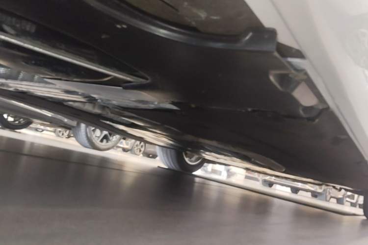 Used BMW 5 Series 2020 525Li Luxury Package Chassis Rear Right