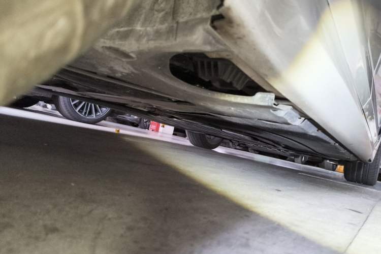 Used BMW 5 Series 2020 530Li Luxury Edition M Sport Package Chassis Rear Right