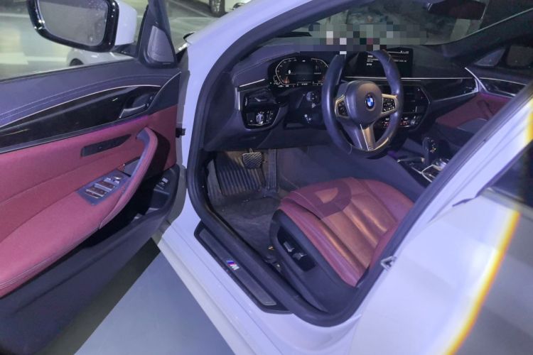 Used BMW 5 Series 2020 530Li Luxury Edition M Sport Package Driver Seat