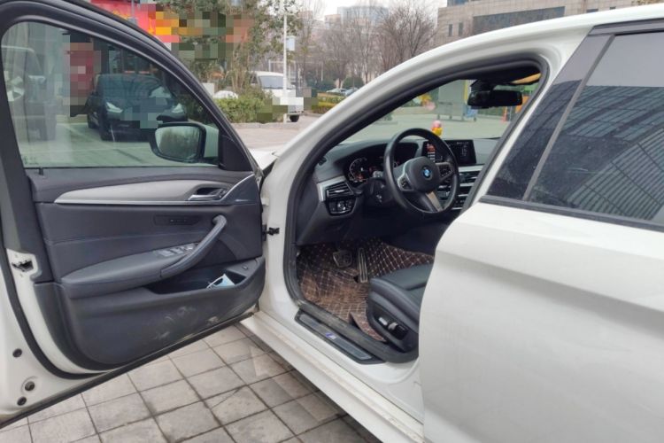 Used BMW 5 Series 2020 525i M Sport Package Driver Seat