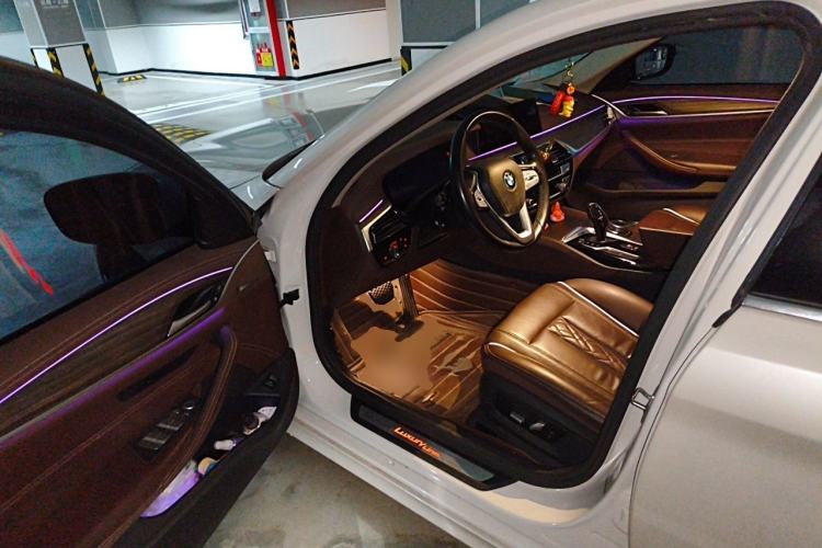 Used BMW 5 Series 2020 530Li Leading Edition Luxury Package Driver Seat