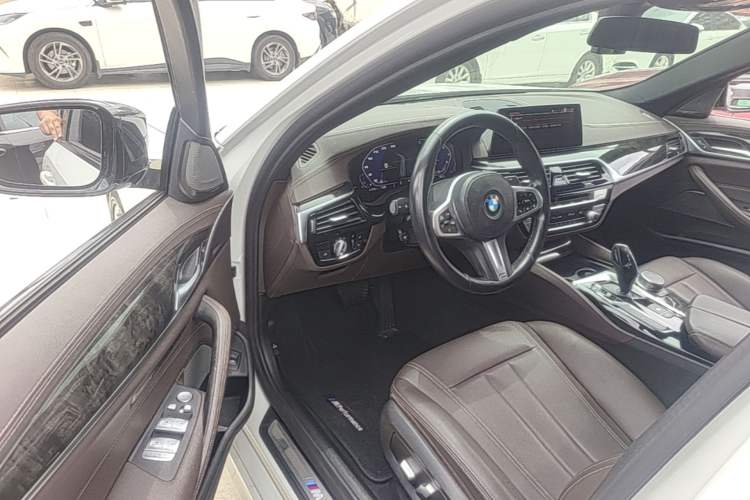Used BMW 5 Series 2020 525Li M Sport Package Driver Seat