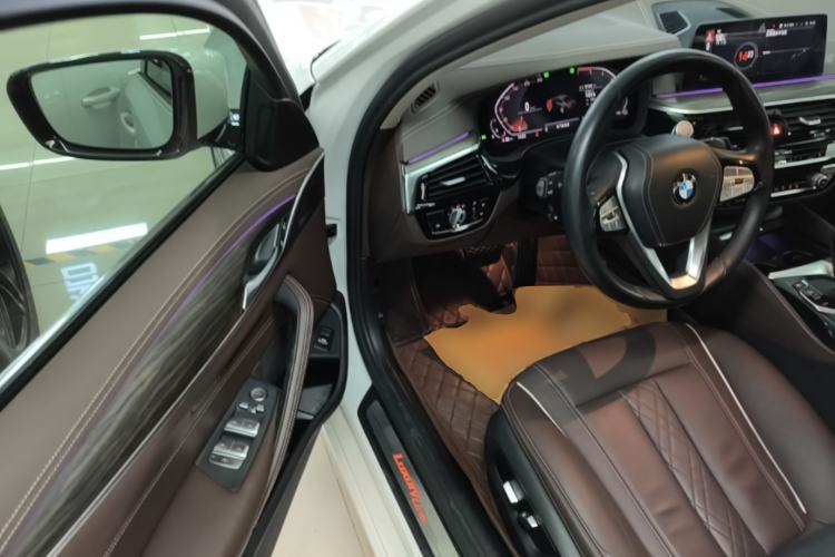 Used BMW 5 Series 2020 530Li Leading Edition Luxury Package Driver Seat