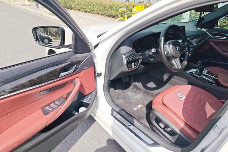 Used BMW 5 Series 2020 530Li xDrive M Sport Package Driver Seat